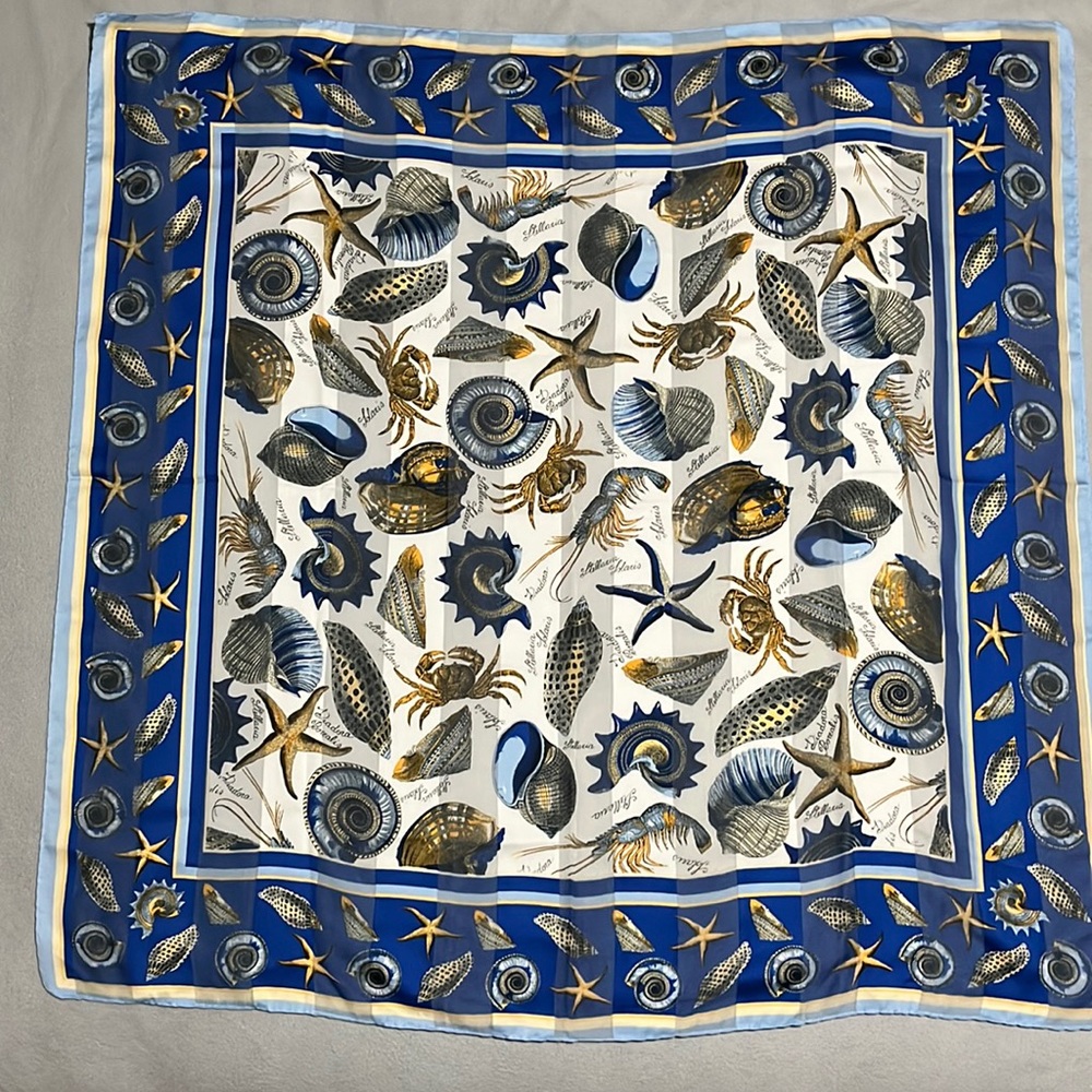 Vintage beach themed 34x34” scarf